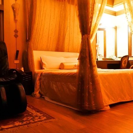 Swan Lake Motel Гуишан Екстериор снимка