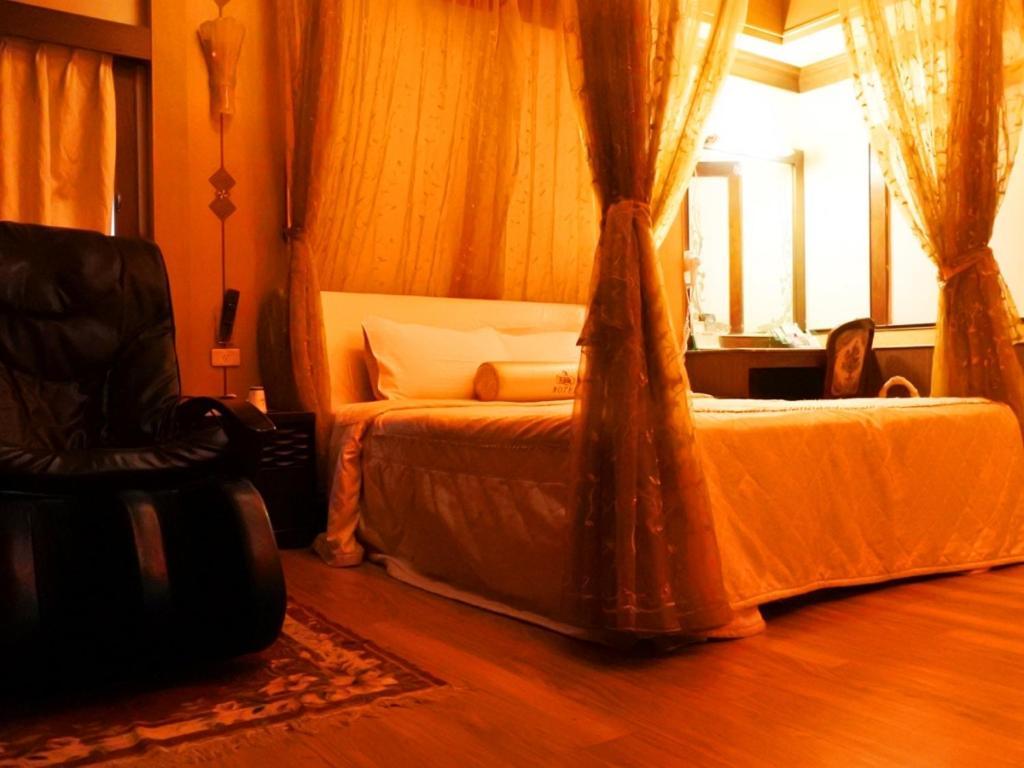 Swan Lake Motel Гуишан Екстериор снимка
