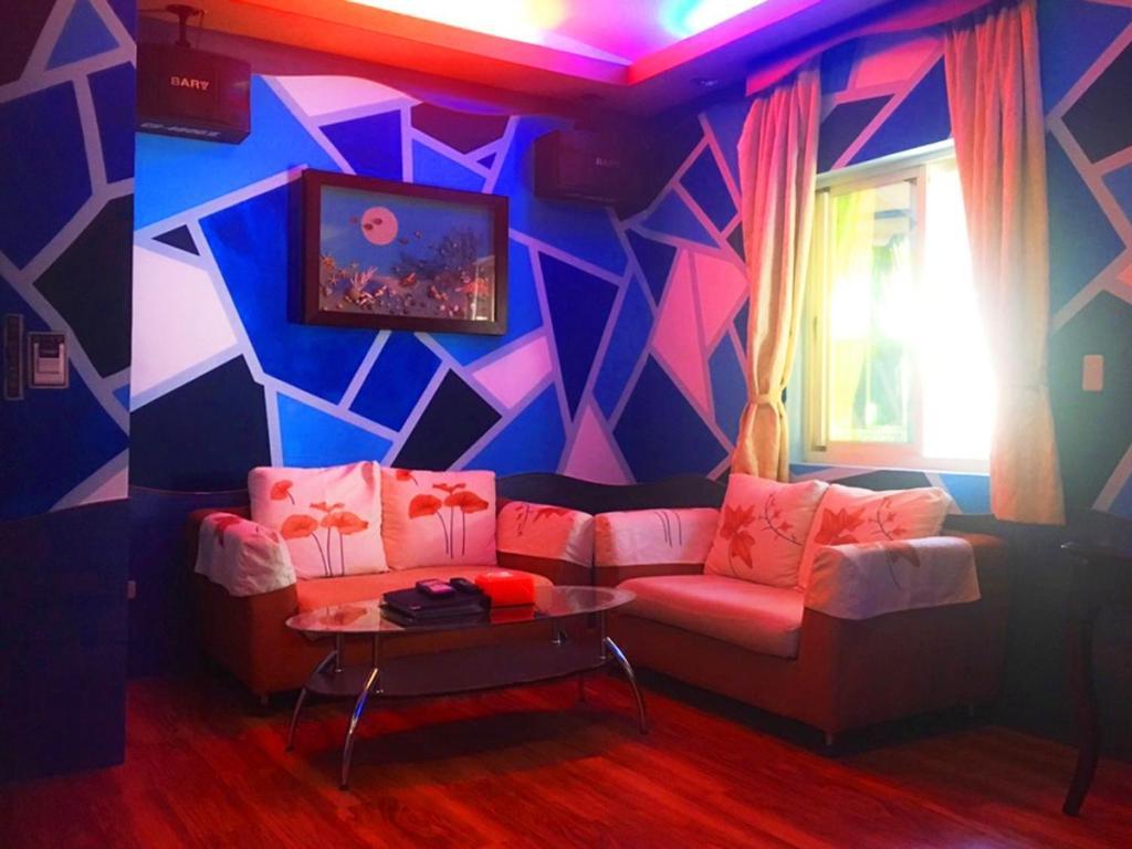 Swan Lake Motel Гуишан Екстериор снимка