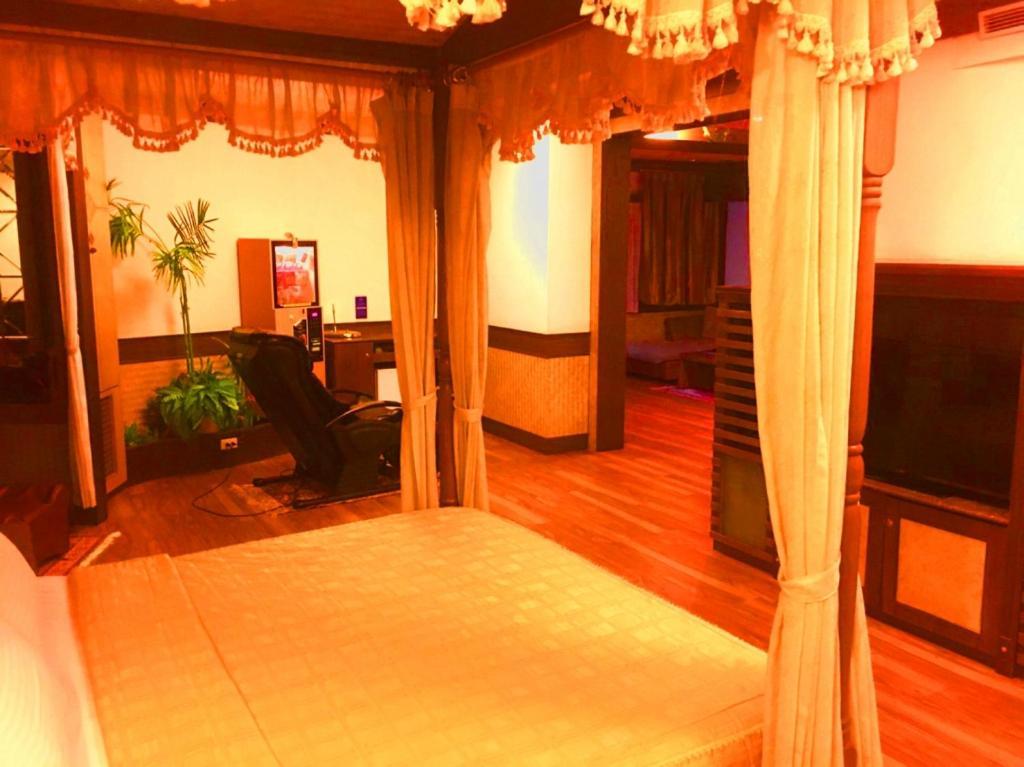 Swan Lake Motel Гуишан Екстериор снимка